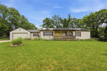 7305 James A Reed Rd, Kansas City, MO 64133