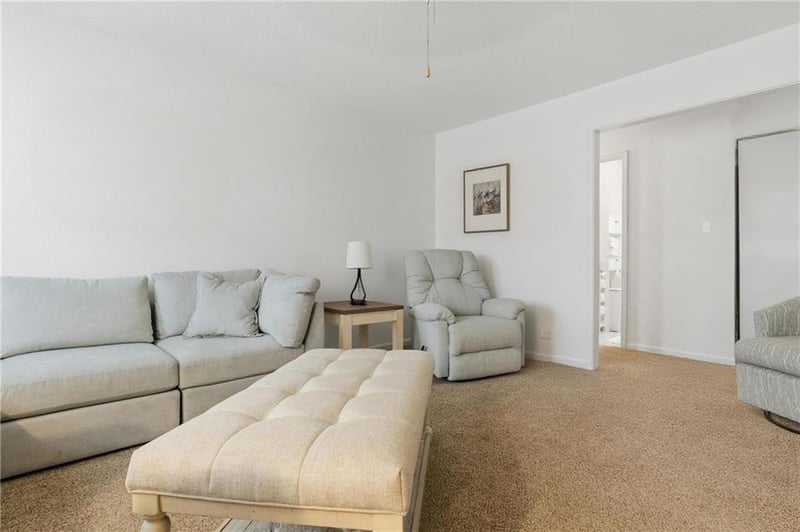 11889 Units 1 - 2 Wood Oak Ave, Richmond, MO 64085