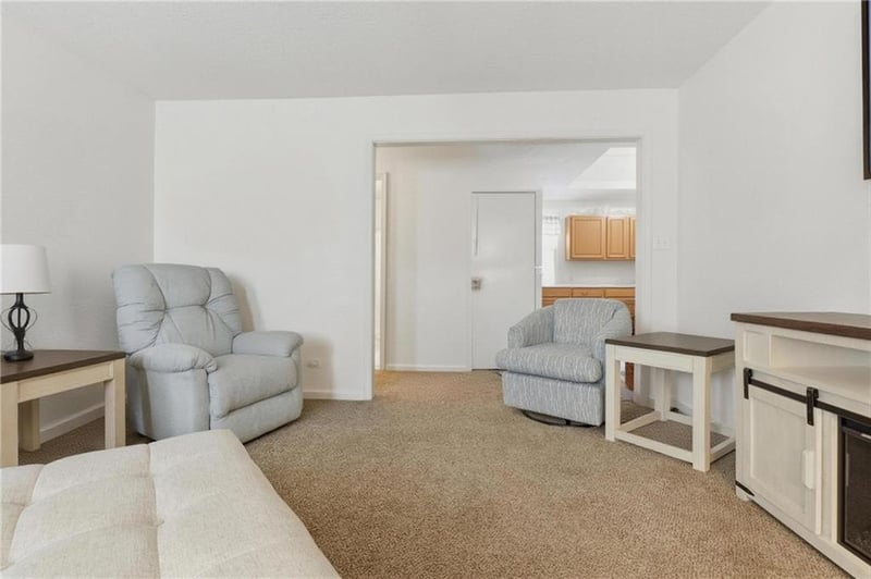11889 Units 1 - 2 Wood Oak Ave, Richmond, MO 64085