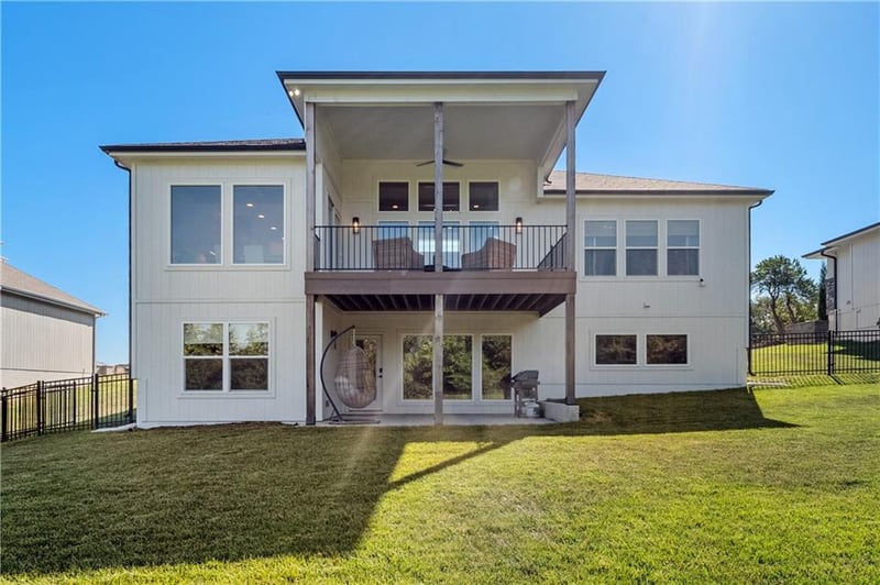 3208 Saddlebred Ter, Lee's Summit, MO 64082