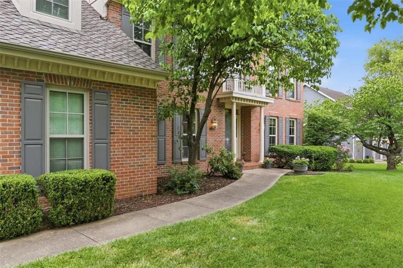 8601 W 139th St, Overland Park, KS 66223
