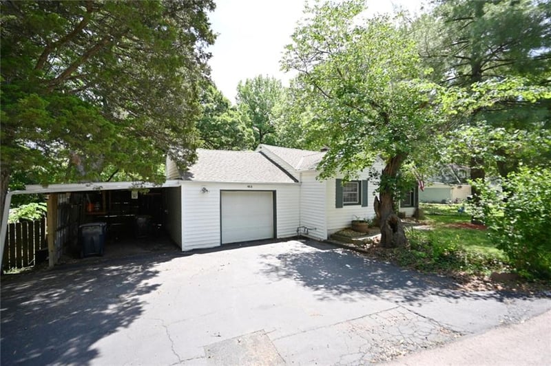 4053 Askew Ave, Kansas City, MO 64117