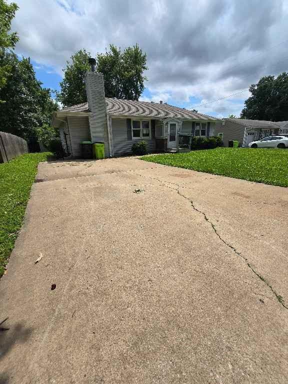 109 Joy St, Harrisonville, MO 64701