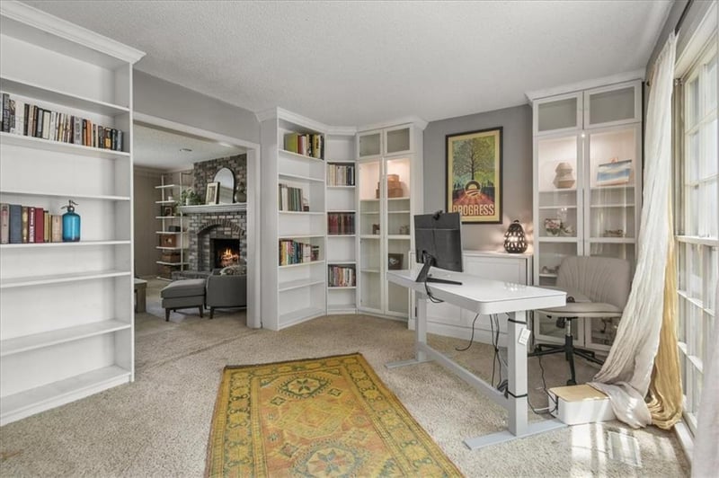 3613 Blue Jacket Dr, Lee's Summit, MO 64064