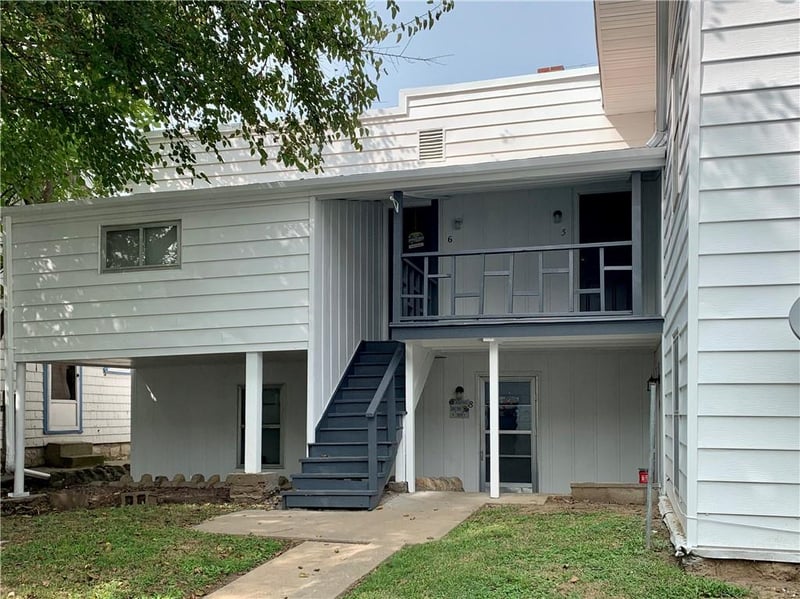 426 Olive St, Leavenworth, KS 66048