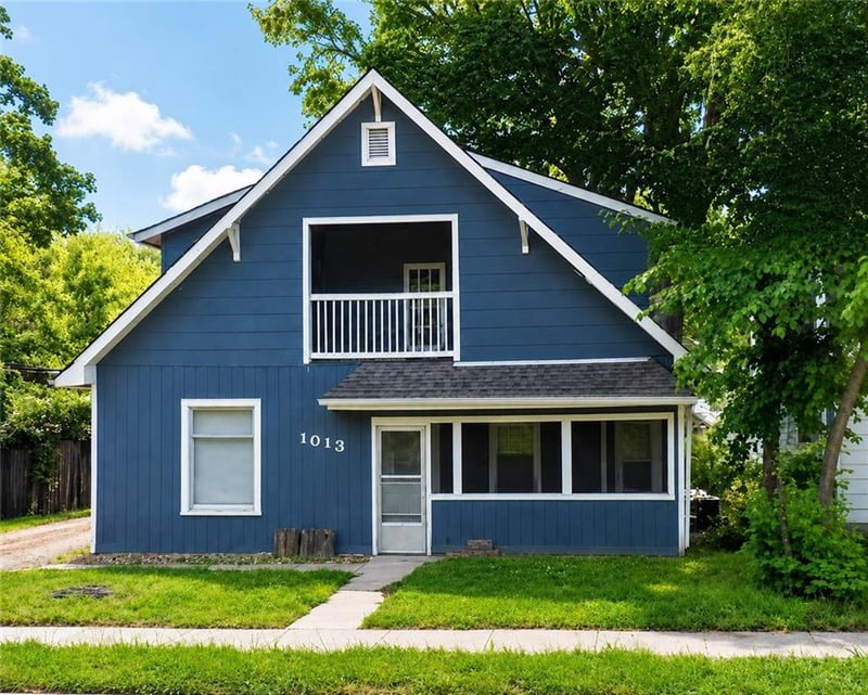 1013 4th St, Leavenworth, KS 66048