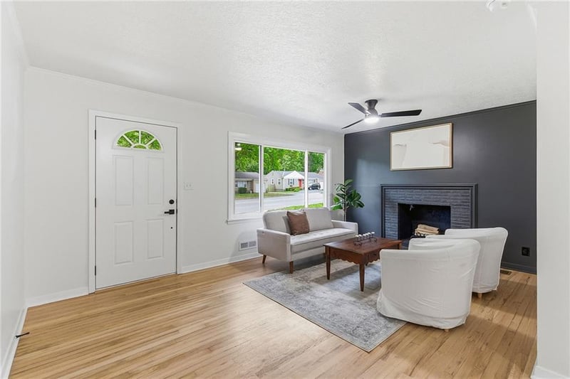 5800 75th St, Prairie Village, KS 66208