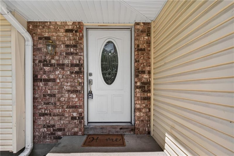 218 Oak Hill St, Lansing, KS 66043