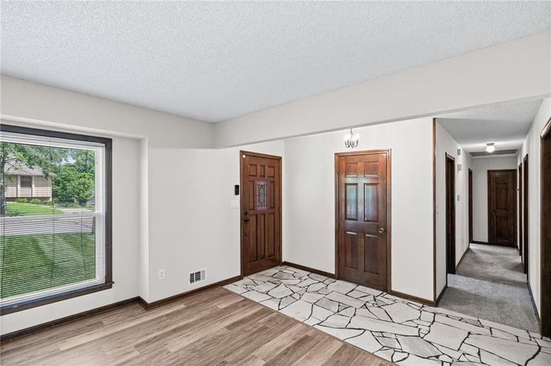 12115 E 61st St, Kansas City, MO 64133