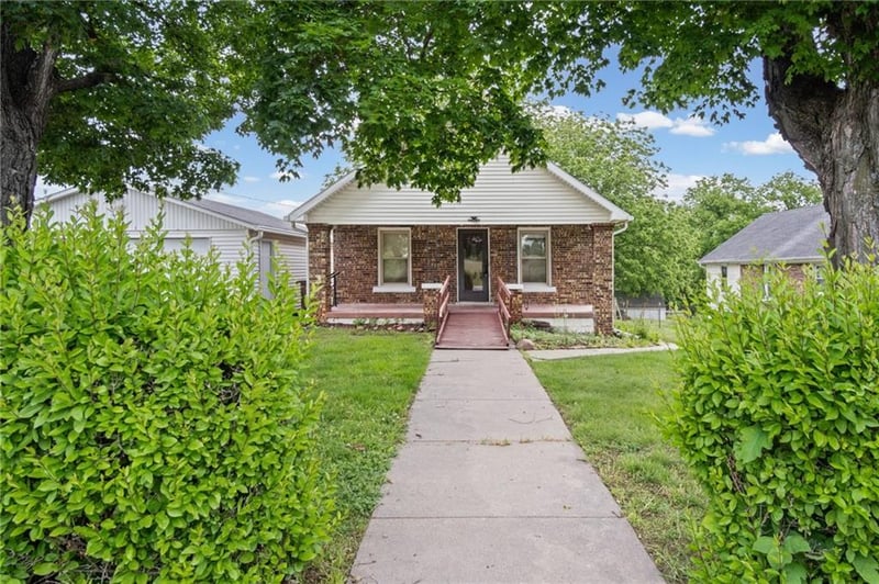 1300 John St, Atchison, KS 66002