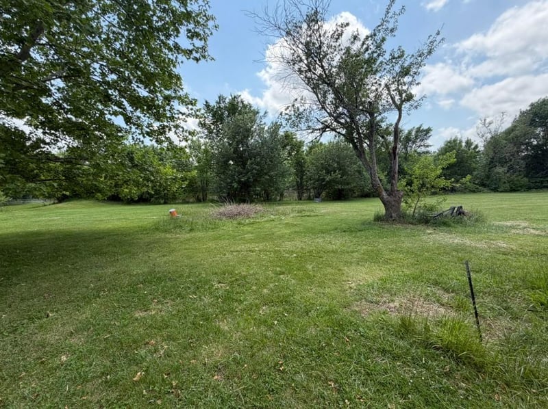 11709 W Harmony Ln, Olathe, KS 66062