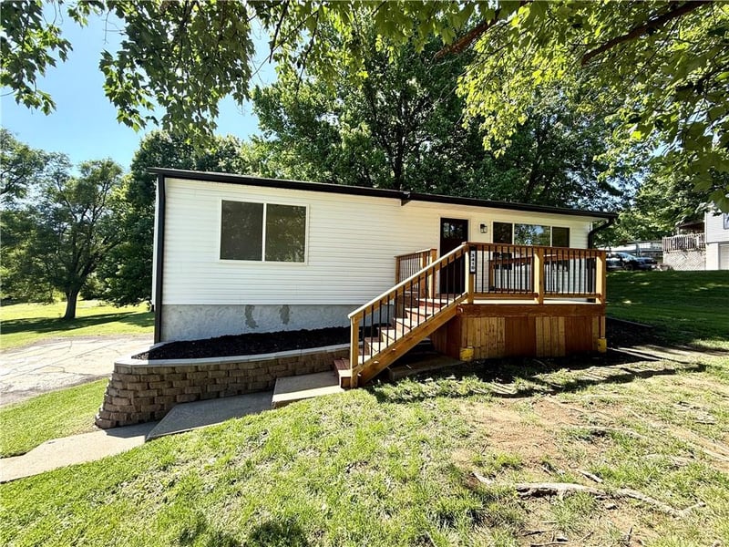 3410 30th St, St Joseph, MO 64503
