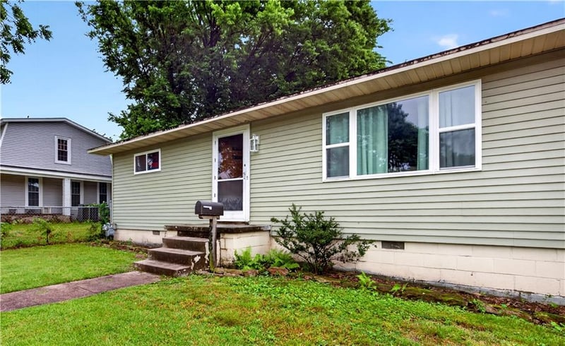 233 22nd St, Baxter Springs, KS 66713