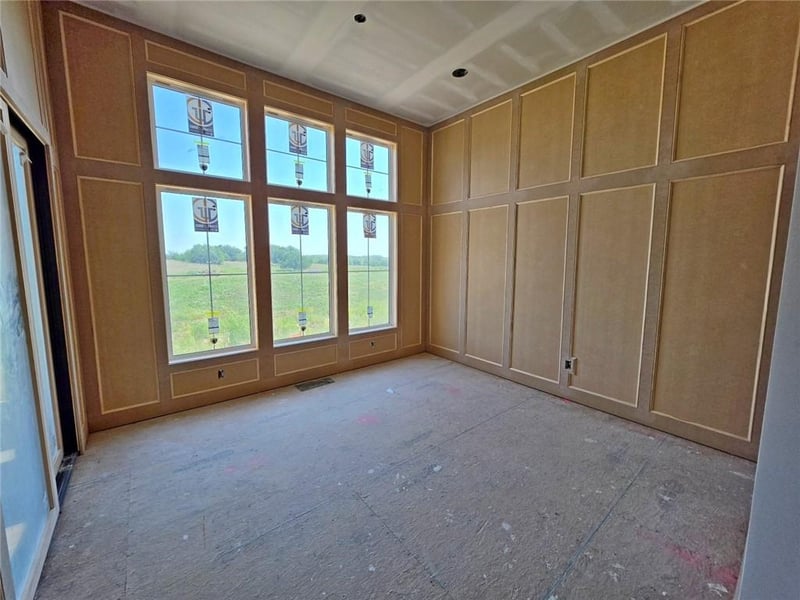 11203 S Sunray Dr, Olathe, KS 66061