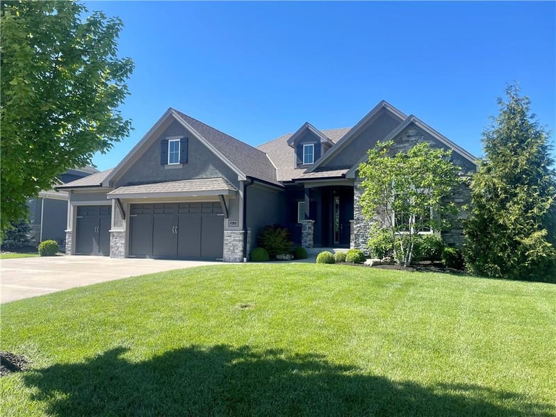 3030 157th Ct, Overland Park, KS 66224