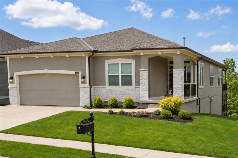 7029 Cambridge Ave, Kansas City, MO 64119