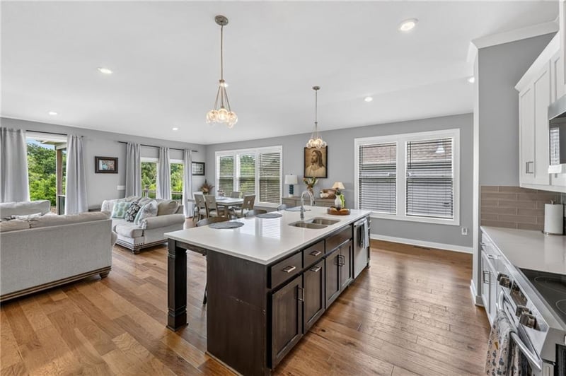 7029 Cambridge Ave, Kansas City, MO 64119