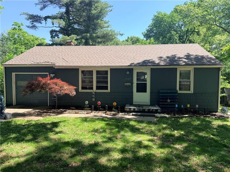9507 Mcgee St, Kansas City, MO 64114