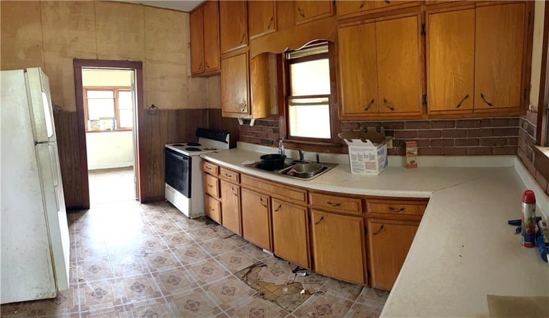 203 Maple St, Liberal, MO 64762