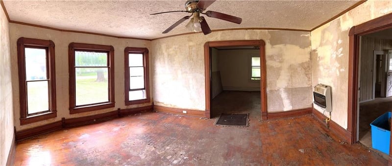 203 Maple St, Liberal, MO 64762