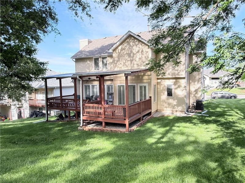 5201 Pennsylvania Ave, Kansas City, MO 64118