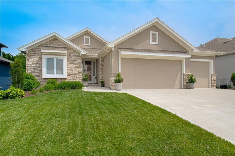 17227 Allman Rd, Olathe, KS 66062