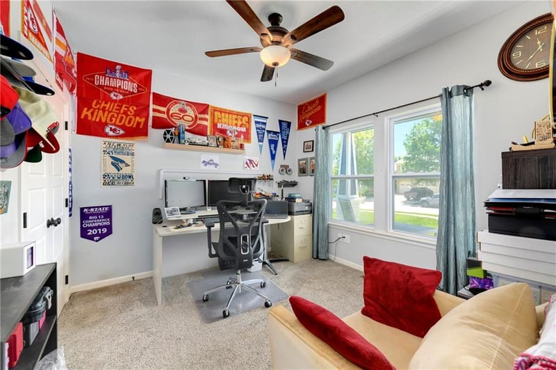 804 Merion St, Lansing, KS 66043
