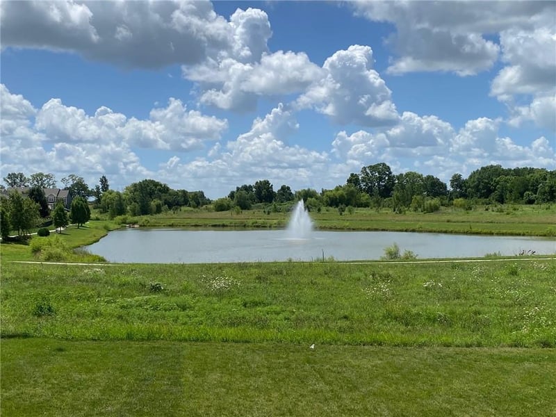 18725 193rd St, Spring Hill, KS 66083