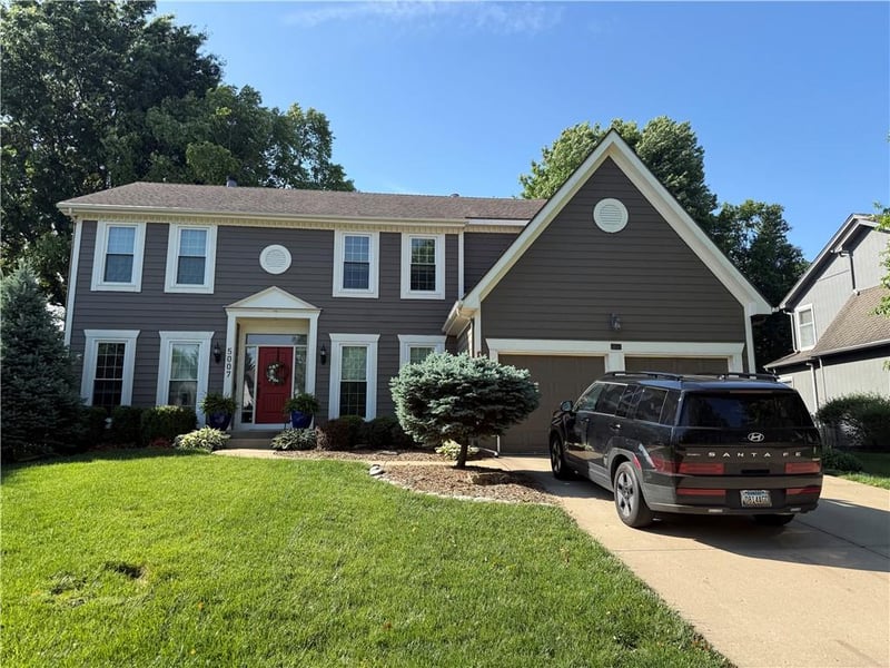 5007 157th Pl, Overland Park, KS 66224