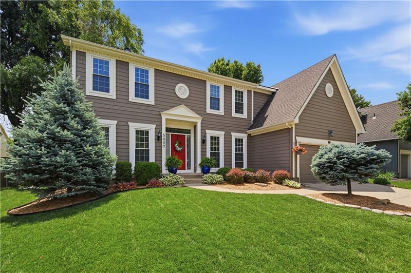 5007 W 157th Pl, Overland Park, KS 66224