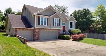 3105 NW 57th St, Kansas City, MO 64151