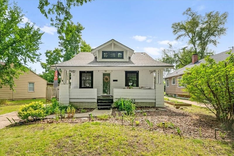 7515 Harrison St, Kansas City, MO 64131
