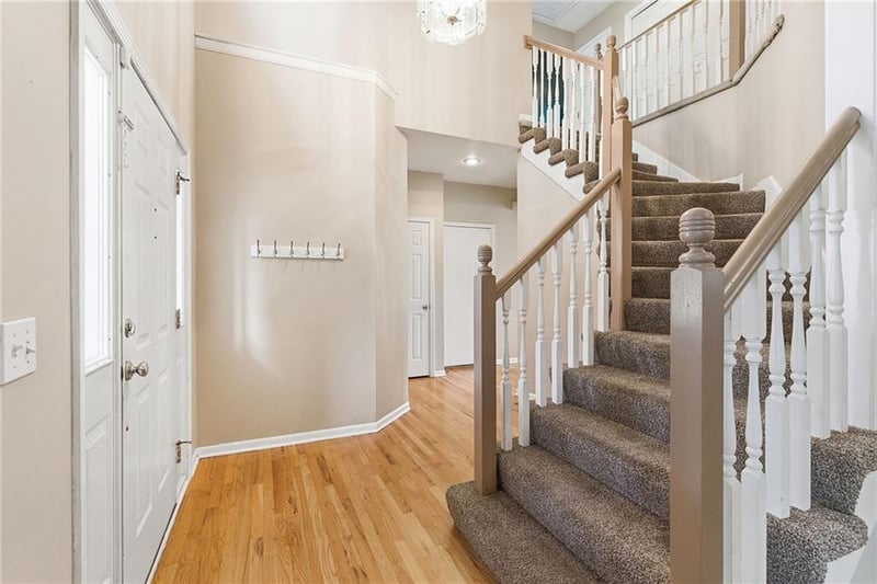 6702 156th Ter, Overland Park, KS 66223
