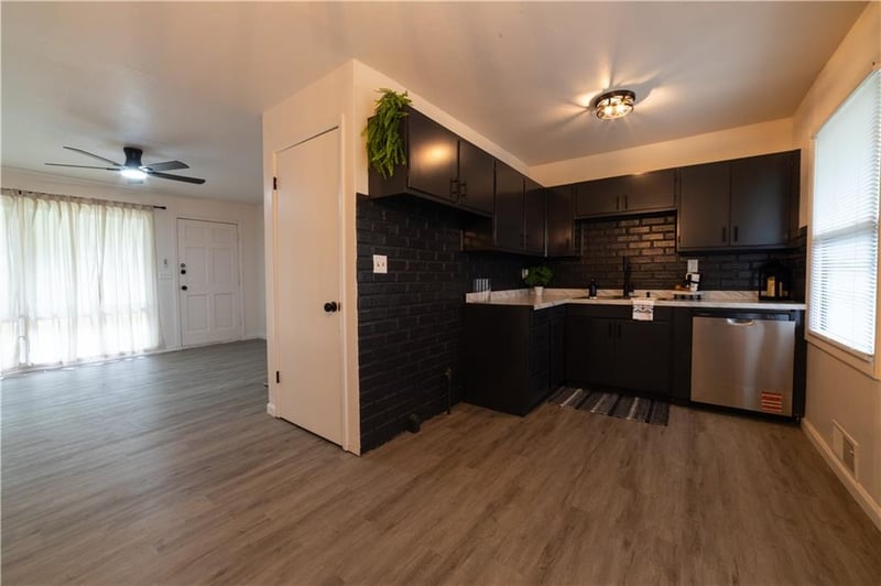 5204 Sycamore Ave, Kansas City, MO 64129