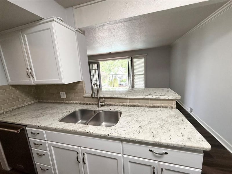4727 Jarboe St #95, Kansas City, MO 64112