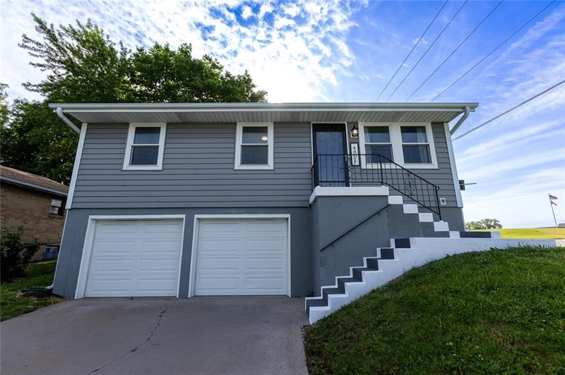 4801 Bellaire Ave, Kansas City, MO 64119