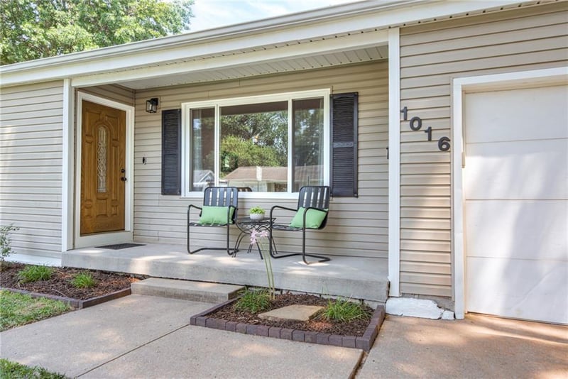 1016 Elm St, Olathe, KS 66061
