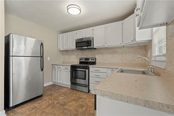 9714 Donnelly Ave, Kansas City, MO 64134