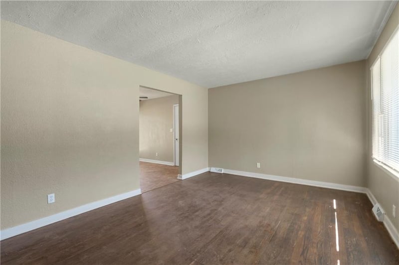 9714 Donnelly Ave, Kansas City, MO 64134