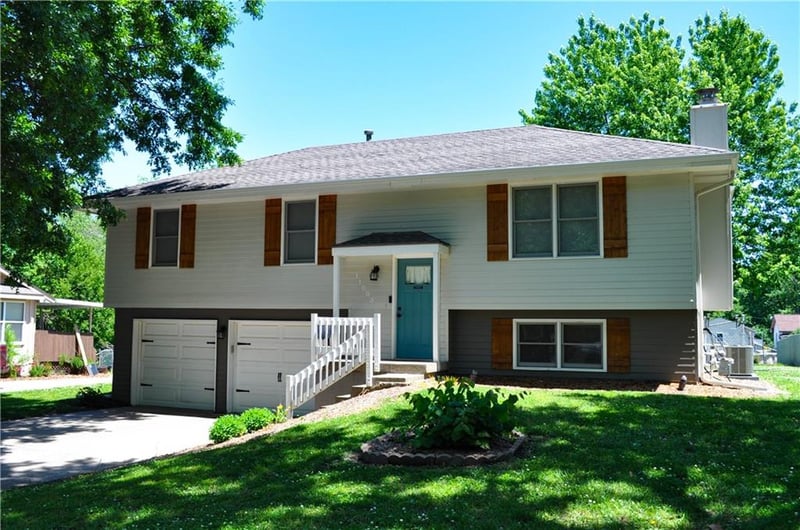 11003 Holmes St, Kansas City, MO 64155
