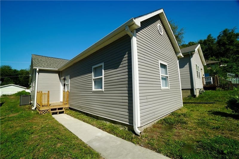 2814 21st St, St Joseph, MO 64503