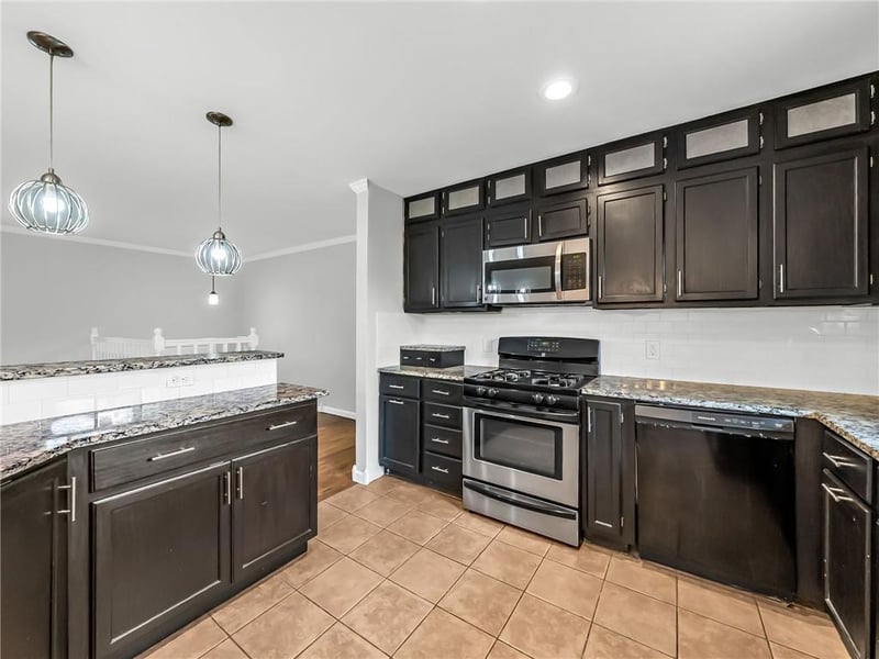 401 Shrank Ave, Independence, MO 64056