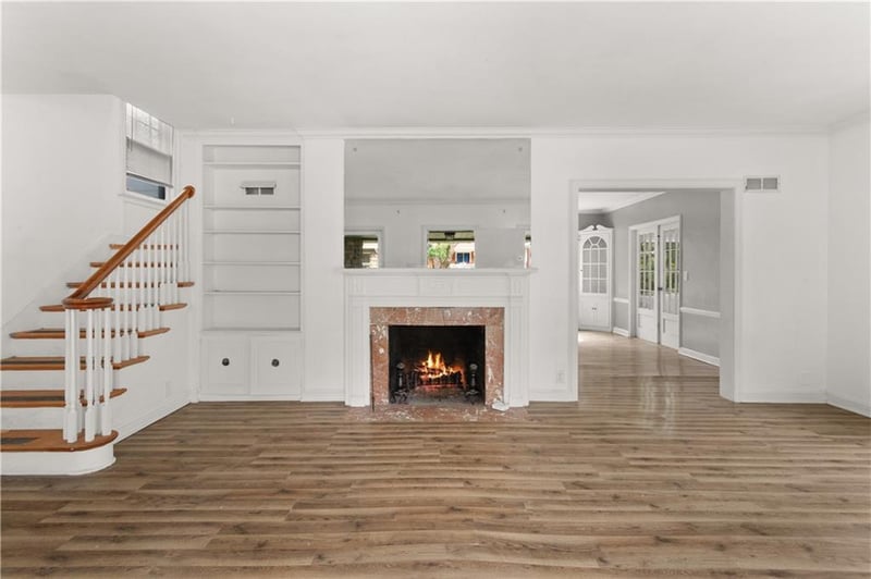 2843 Parkwood Blvd, Kansas City, KS 66104