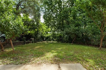 2843 Parkwood Blvd, Kansas City, KS 66104