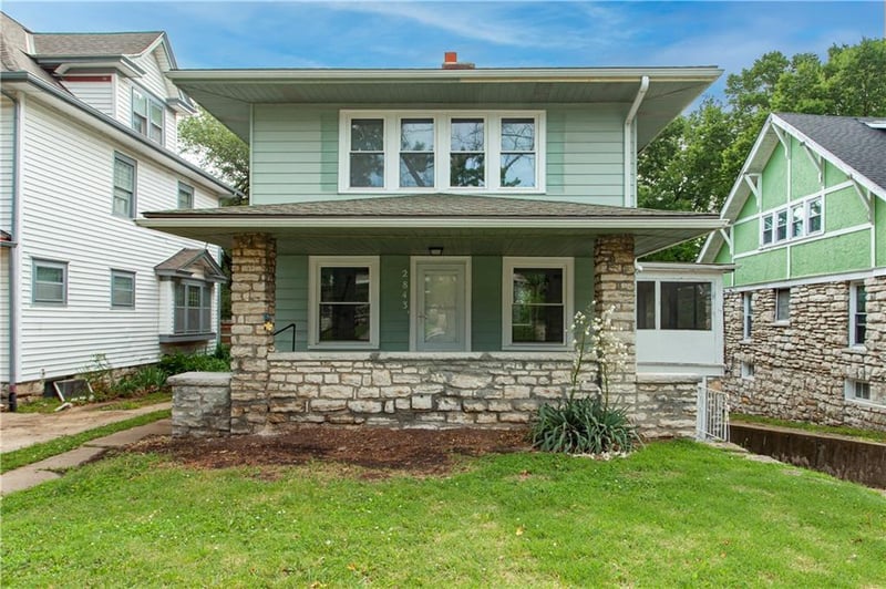 2843 Parkwood Blvd, Kansas City, KS 66104