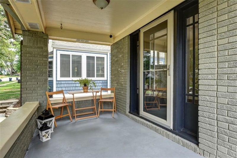 6019 Holmes St, Kansas City, MO 64110