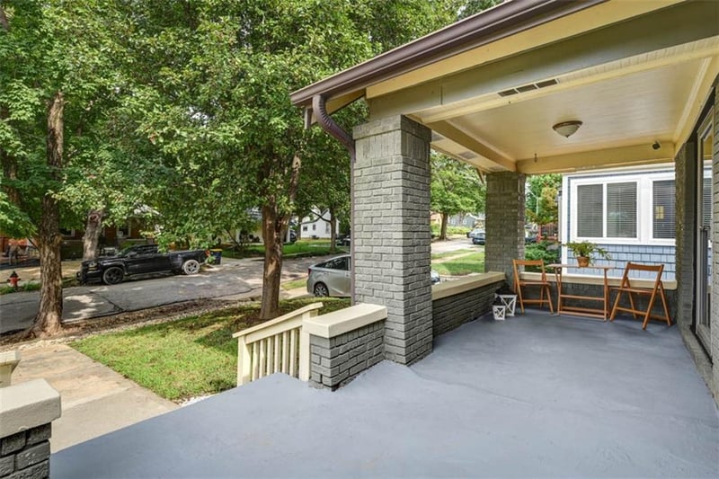 6019 Holmes St, Kansas City, MO 64110