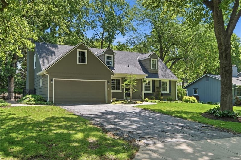 7909 Outlook Ln, Prairie Village, KS 66208