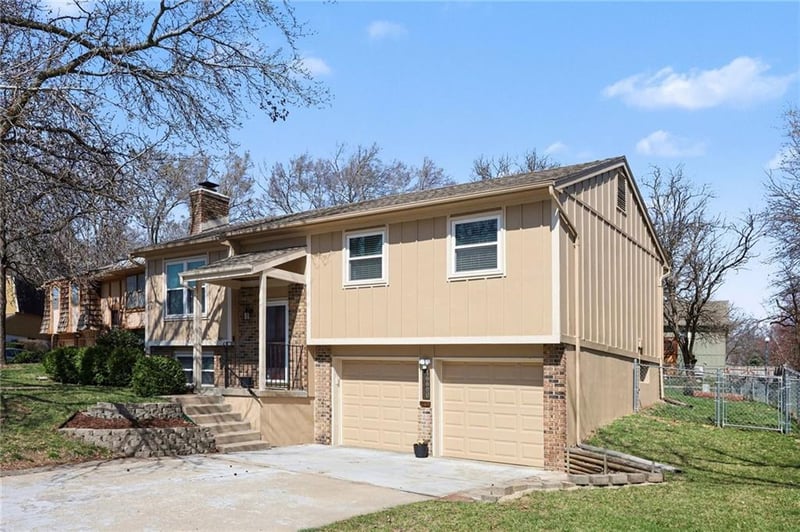 16600 125th St, Olathe, KS 66062