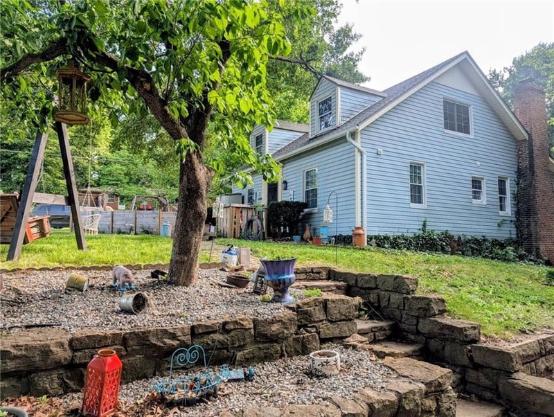 820 Glenwood Ave, Independence, MO 64053